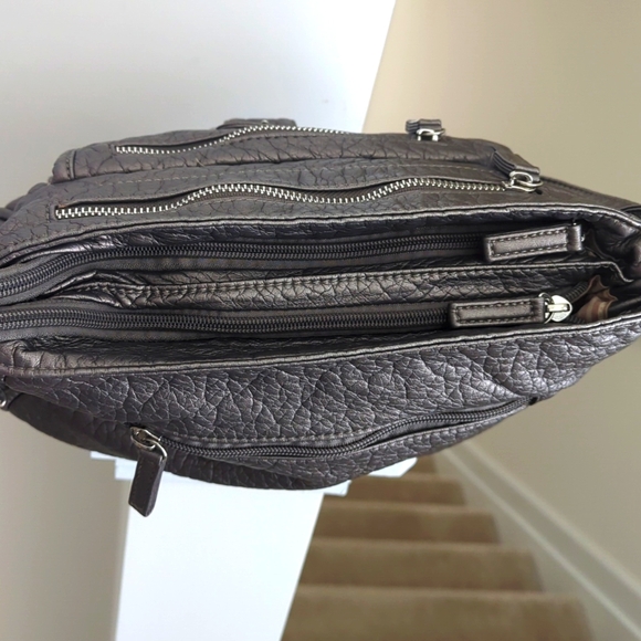 Handbag by Ampere Creations - Picture 7 of 15